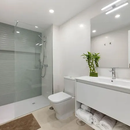 Tabaybas 7 Beachfront Pool Sea Views By Bayside Puerto del Carmen (Lanzarote)