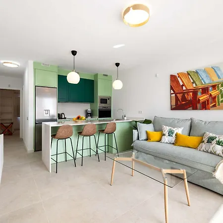 Tabaybas 7 Beachfront Pool Sea Views By Bayside Puerto del Carmen (Lanzarote)