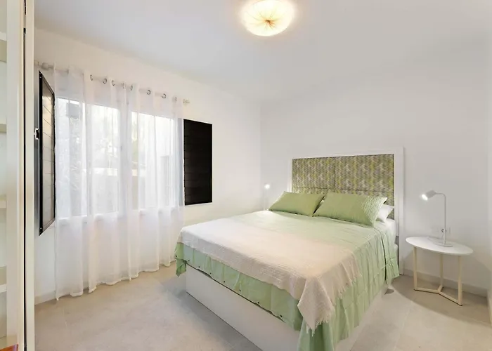 Tabaybas 7 Beachfront Pool Sea Views By Bayside Apartament