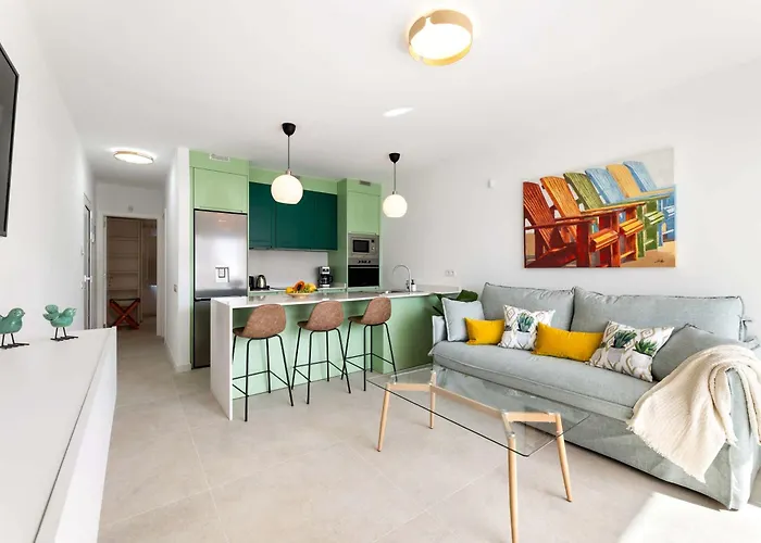 Tabaybas 7 Beachfront Pool Sea Views By Bayside Puerto del Carmen (Lanzarote)