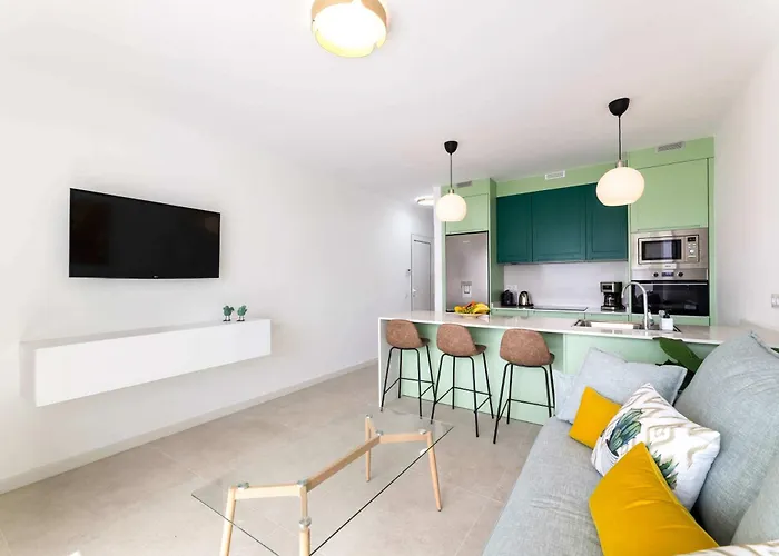 Daire Tabaybas 7 Beachfront Pool Sea Views By Bayside Puerto del Carmen (Lanzarote)