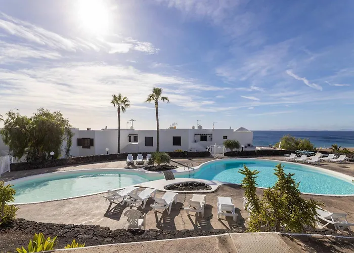 Apartament Tabaybas 7 Beachfront Pool Sea Views By Bayside Puerto del Carmen (Lanzarote)