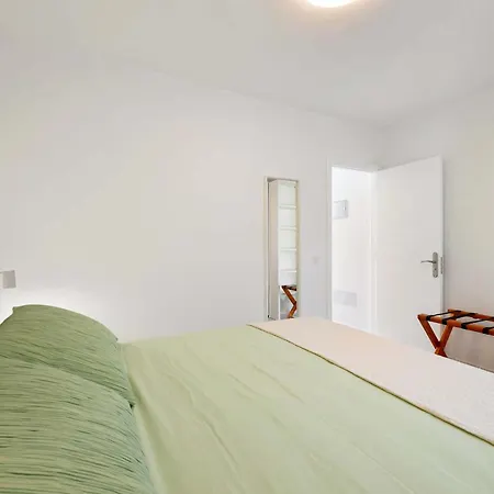 Tabaybas 7 Beachfront Pool Sea Views By Bayside Appartement *